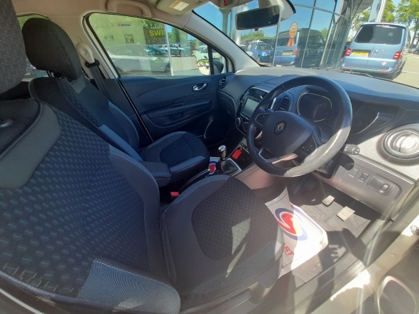 Used Renault Captur 2017 for sale - 76778386: Photo 12
