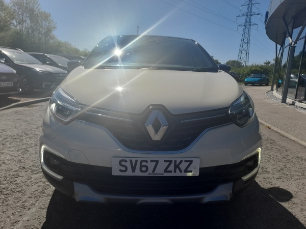 Used Renault Captur 2017 for sale - 76778386: Photo 2
