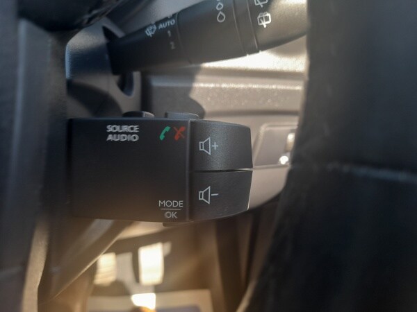 Used Renault Captur 2017 for sale - 76778386: Photo 23