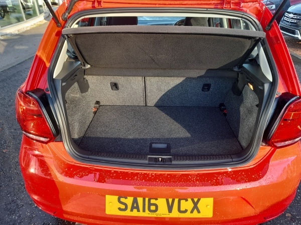 Used Volkswagen Polo 2016 for sale - 76707417: Photo 9