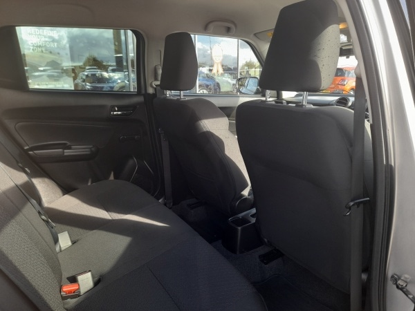 Used Suzuki Swift 2018 for sale - 76437161: Photo 11