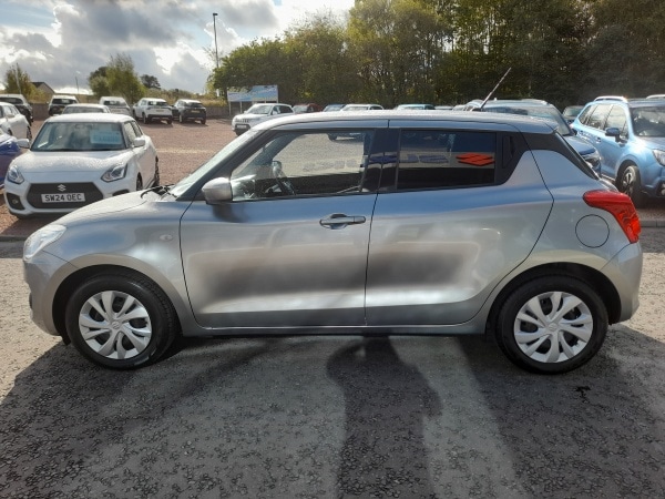 Used Suzuki Swift 2018 for sale - 76437161: Photo 4