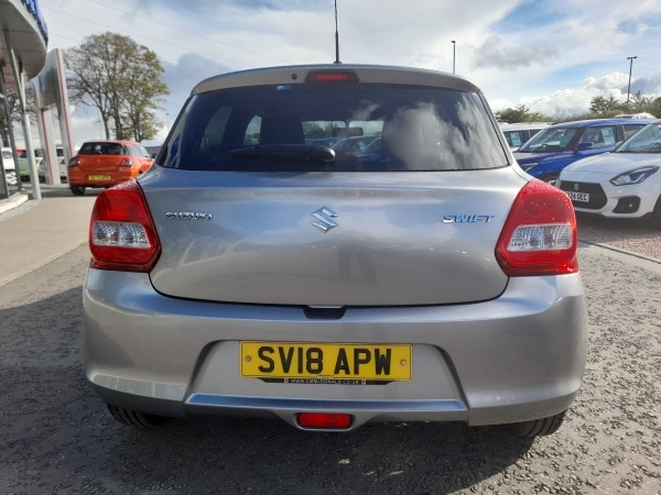 Used Suzuki Swift 2018 for sale - 76437161: Photo 6