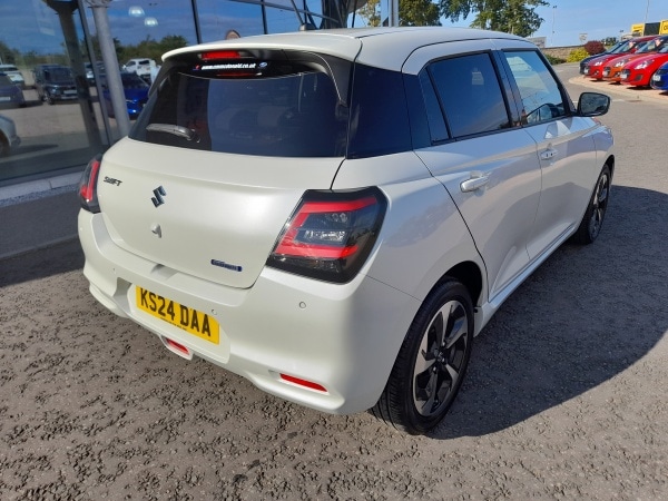 Used Suzuki Swift 2024 for sale - 77129382: Photo 10