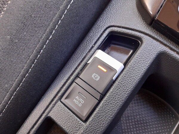 Used Volkswagen T-Roc for sale - 78122733: Photo 24