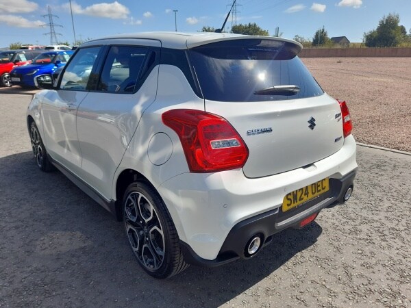 Used Suzuki Swift 2024 for sale - 75568731: Photo 7
