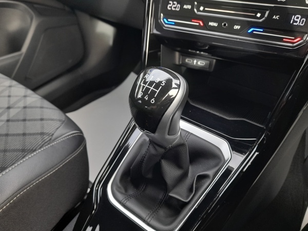 Used Volkswagen T-Roc 2023 for sale - 77803403: Photo 21