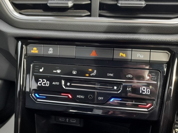 Used Volkswagen T-Roc 2023 for sale - 77803403: Photo 22