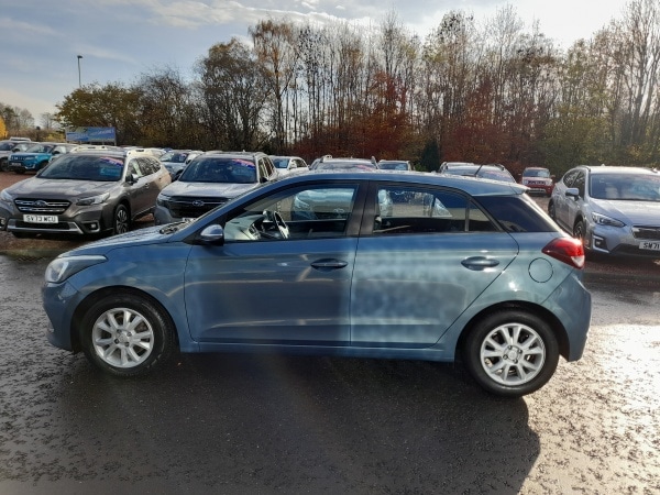 Used Hyundai i20 2018 for sale - 76778381: Photo 4