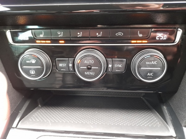 Used Volkswagen Passat 2020 for sale - 77803423: Photo 32