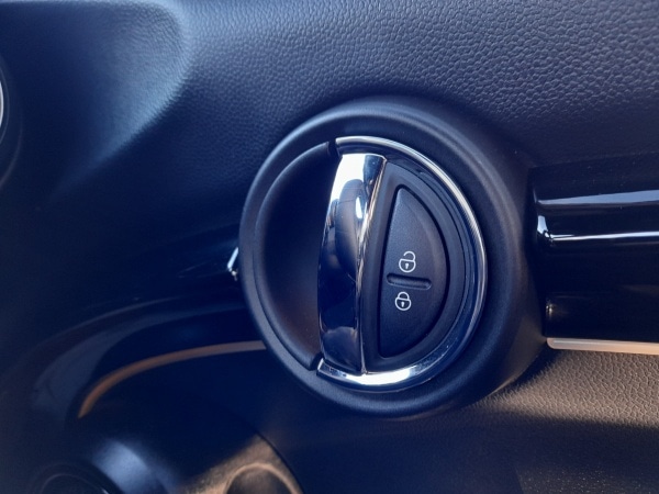 Used MINI Convertible 2022 for sale - 77803413: Photo 24