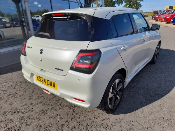 Used Suzuki Swift 2024 for sale - 75542205: Photo 10