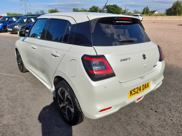 Used Suzuki Swift 2024 for sale - 75542205: Photo 7