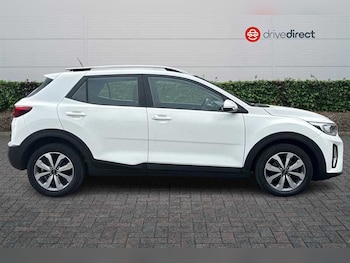 Used Kia Stonic 2023 for sale - 78731872: Photo