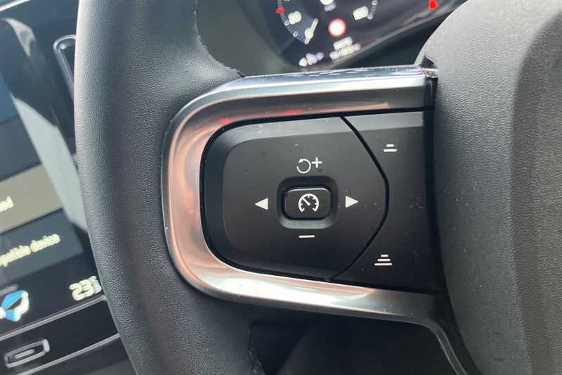 Used Volvo XC40 2021 for sale - 77944581: Photo 21