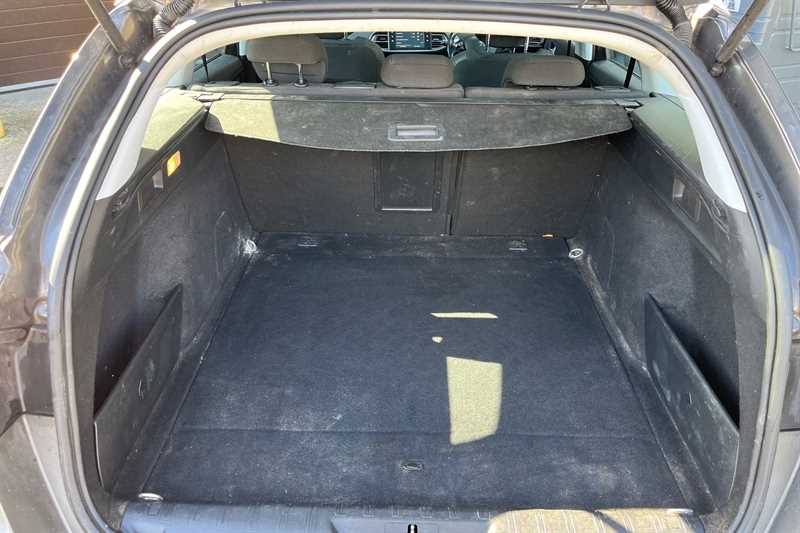 Used Peugeot 308 2018 for sale - 76943934: Photo 25