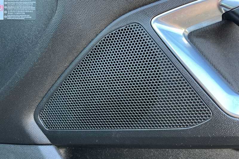 Used Peugeot 308 2018 for sale - 76943934: Photo 27