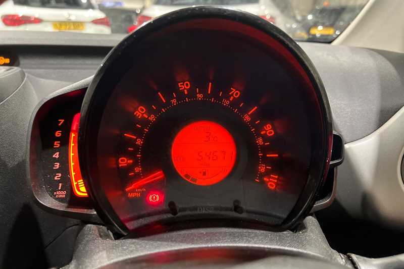 Used Toyota AYGO 2017 for sale - 77474298: Photo 19