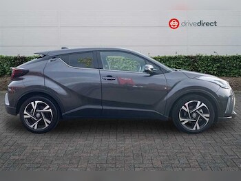 Used Toyota C-HR 2023 for sale - 77800419: Photo