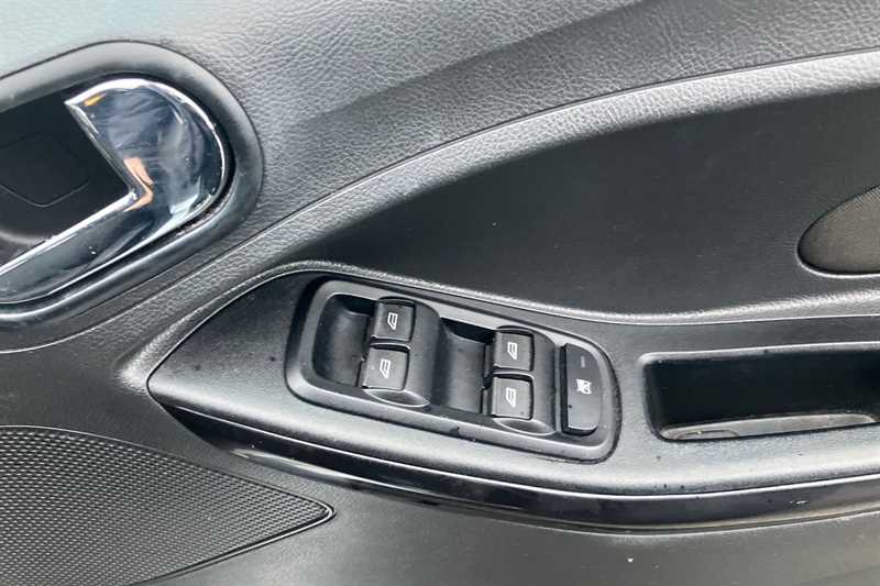 Used Ford Ka+ 2017 for sale - 76902739: Photo 16