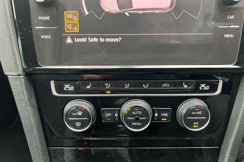 Used Volkswagen Golf 2020 for sale - 77711341: Photo 15