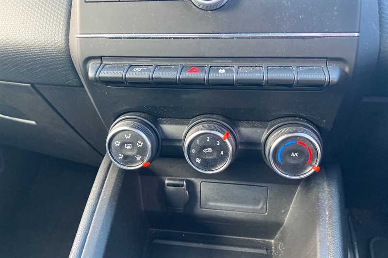 Used Renault Clio 2020 for sale - 77944510: Photo 15