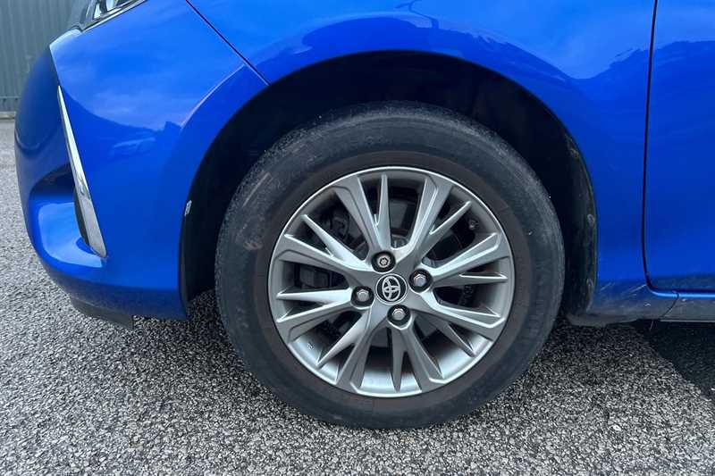 Used Toyota Yaris 2017 for sale - 77317635: Photo 12