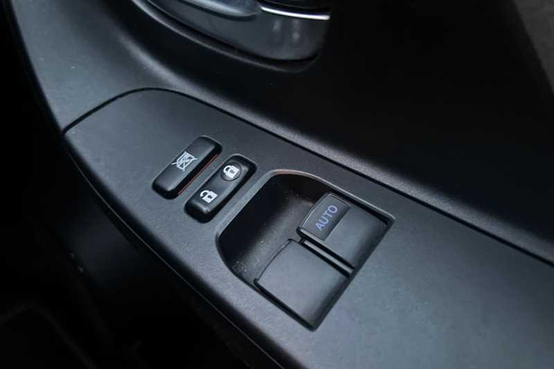 Used Toyota Yaris 2017 for sale - 77317635: Photo 16