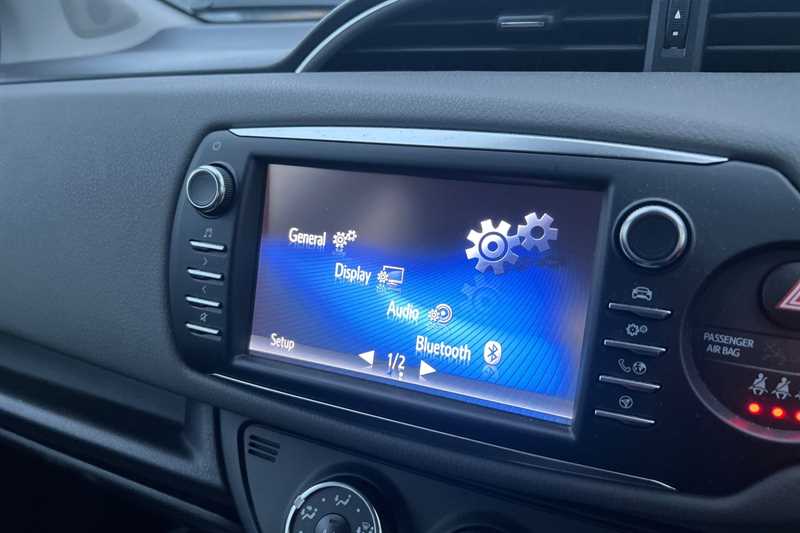 Used Toyota Yaris 2017 for sale - 77317635: Photo 18