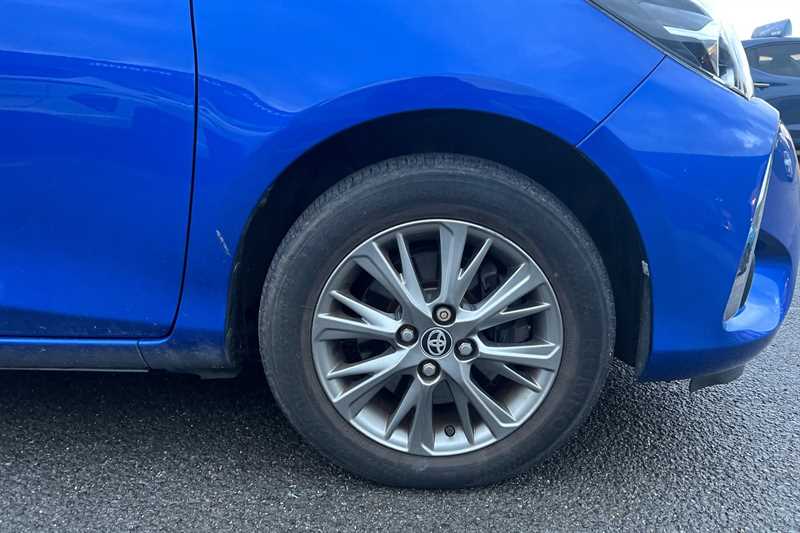 Used Toyota Yaris 2017 for sale - 77317635: Photo 9