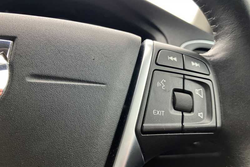 Used Volvo V40 2016 for sale - 78130262: Photo 22