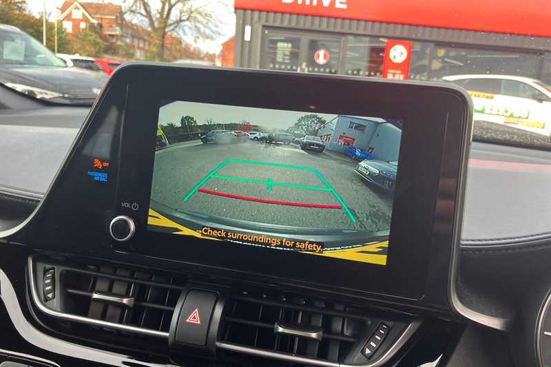 Used Toyota C-HR 2023 for sale - 76929937: Photo 19