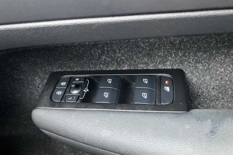 Used Volvo XC40 2021 for sale - 77887367: Photo 16