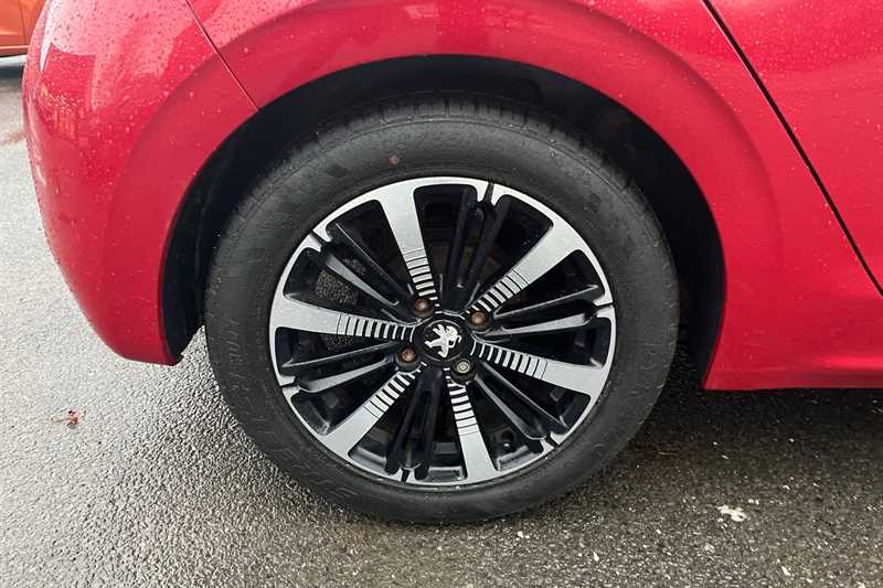 Used Peugeot 208 2018 for sale - 76917833: Photo 10