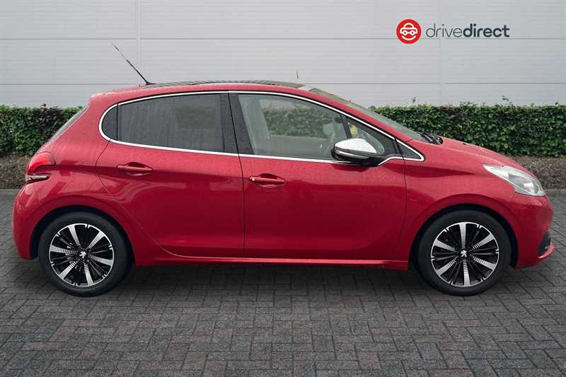 Used Peugeot 208 2018 for sale - 76917833: Photo 2