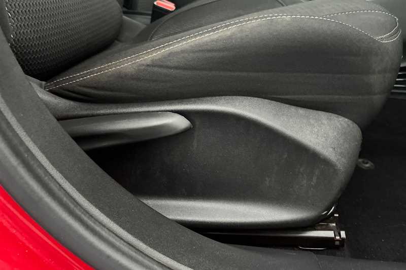 Used Peugeot 208 2018 for sale - 76917833: Photo 26