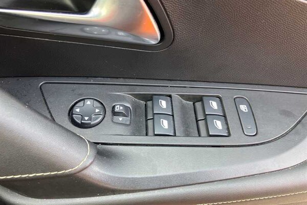Used Peugeot 2008 2020 for sale - 76169114: Photo 16