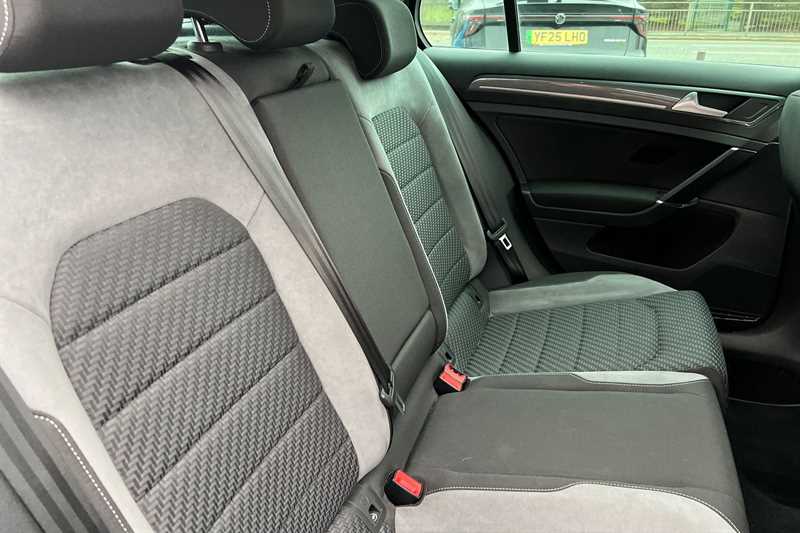 Used Volkswagen Golf 2020 for sale - 77473562: Photo 24