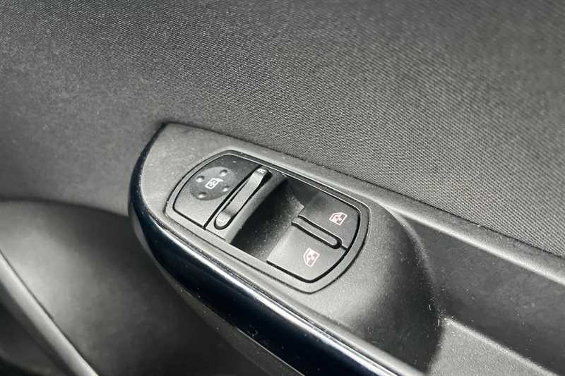 Used Vauxhall Corsa 2017 for sale - 77711346: Photo 16