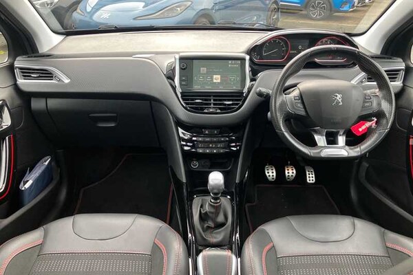 Used Peugeot 2008 2018 for sale - 76298590: Photo 13