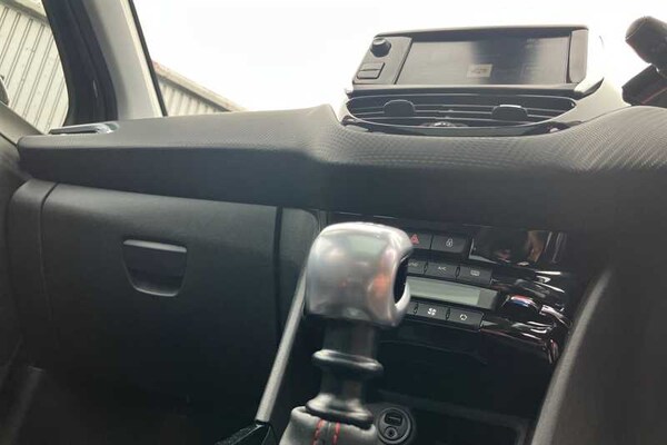 Used Peugeot 2008 2018 for sale - 76298590: Photo 14