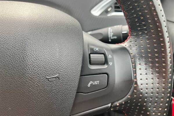 Used Peugeot 2008 2018 for sale - 76298590: Photo 22