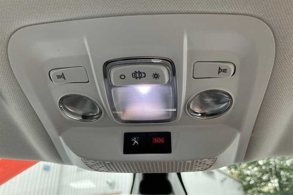 Used Peugeot 2008 2018 for sale - 76298590: Photo 41
