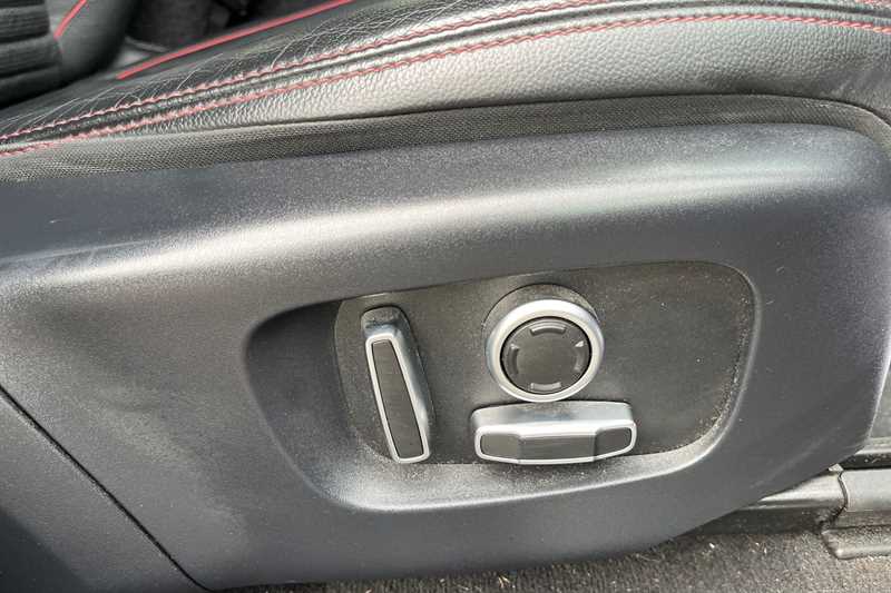 Used Land Rover Discovery Sport 2021 for sale - 76448973: Photo 26