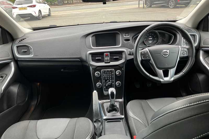 Used Volvo V40 2016 for sale - 78207731: Photo 13