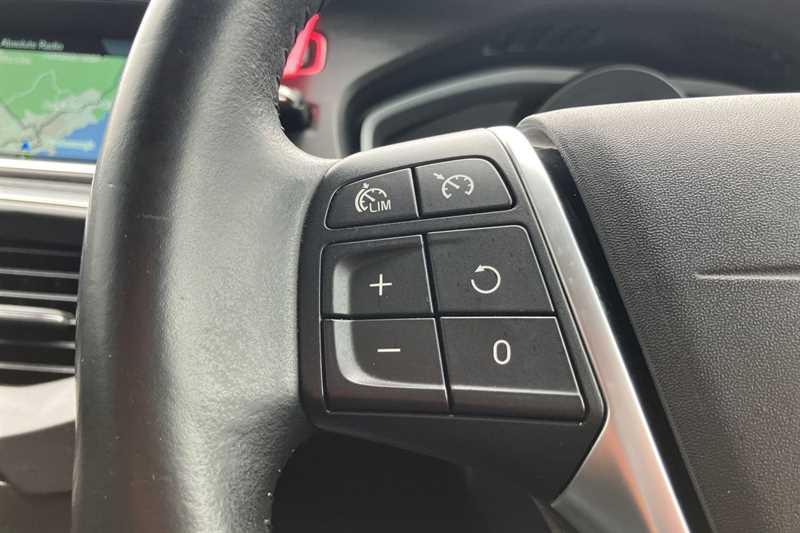 Used Volvo V40 2016 for sale - 78174113: Photo 21