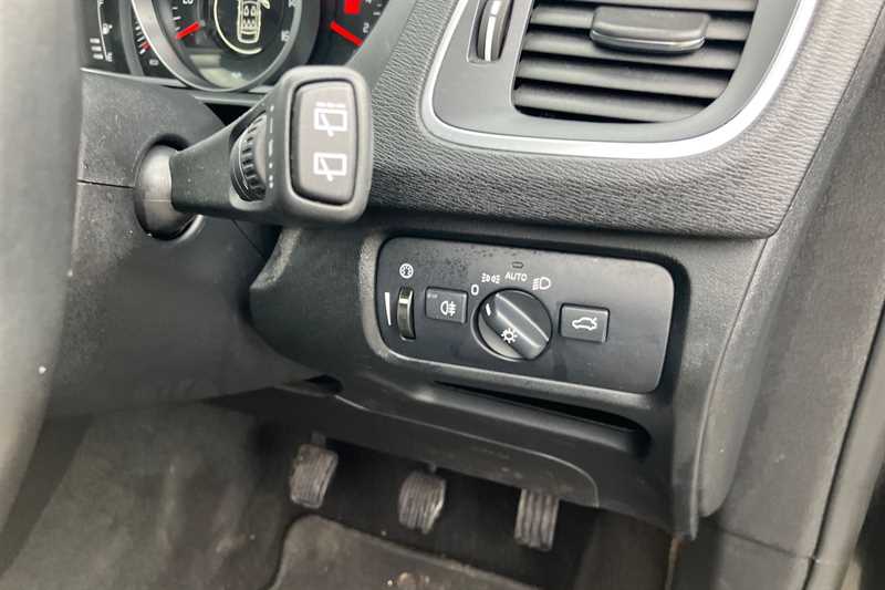 Used Volvo V40 2016 for sale - 78174113: Photo 46