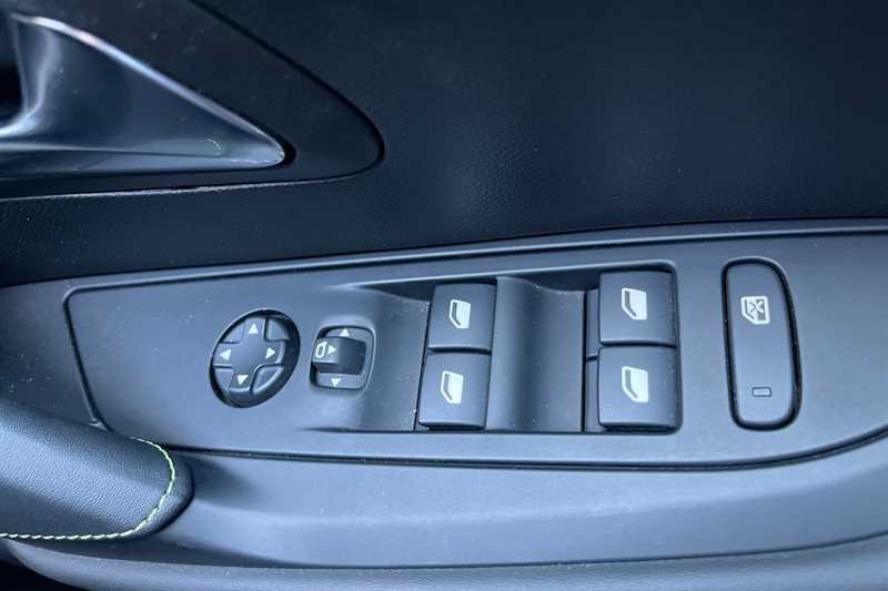 Used Peugeot 208 2023 for sale - 76775998: Photo 16