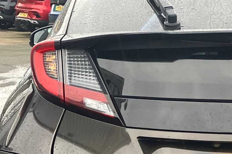 Used Honda Civic 2017 for sale - 78075510: Photo 31