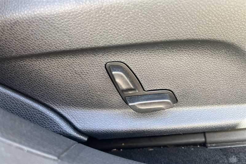 Used Mercedes-Benz C Class 2016 for sale - 77894910: Photo 26